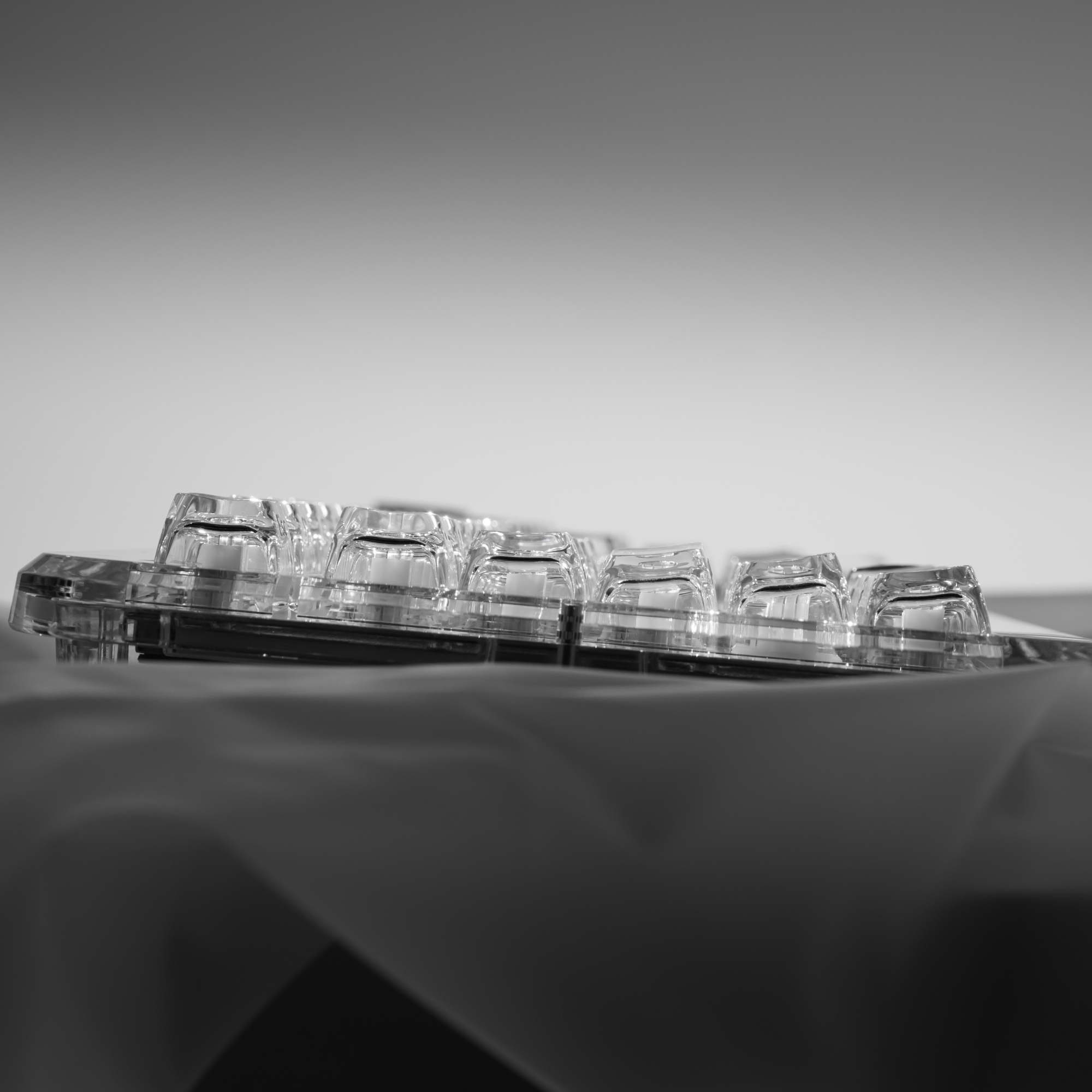XVX Crystal Transparent SA Pro - Gaming Keyboard No Rgb review and price